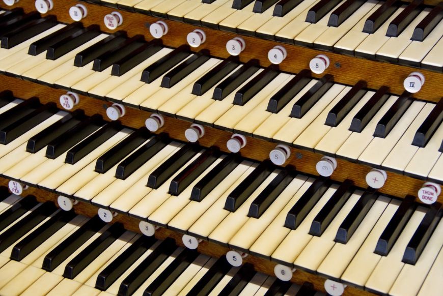close up of organ keys
